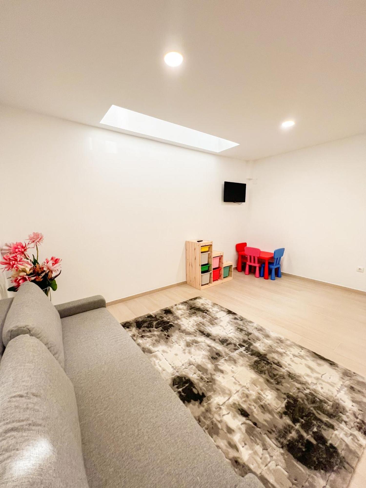 Апартаменты Cozy And Modern Family Flat Carihuela Торремолинос Экстерьер фото