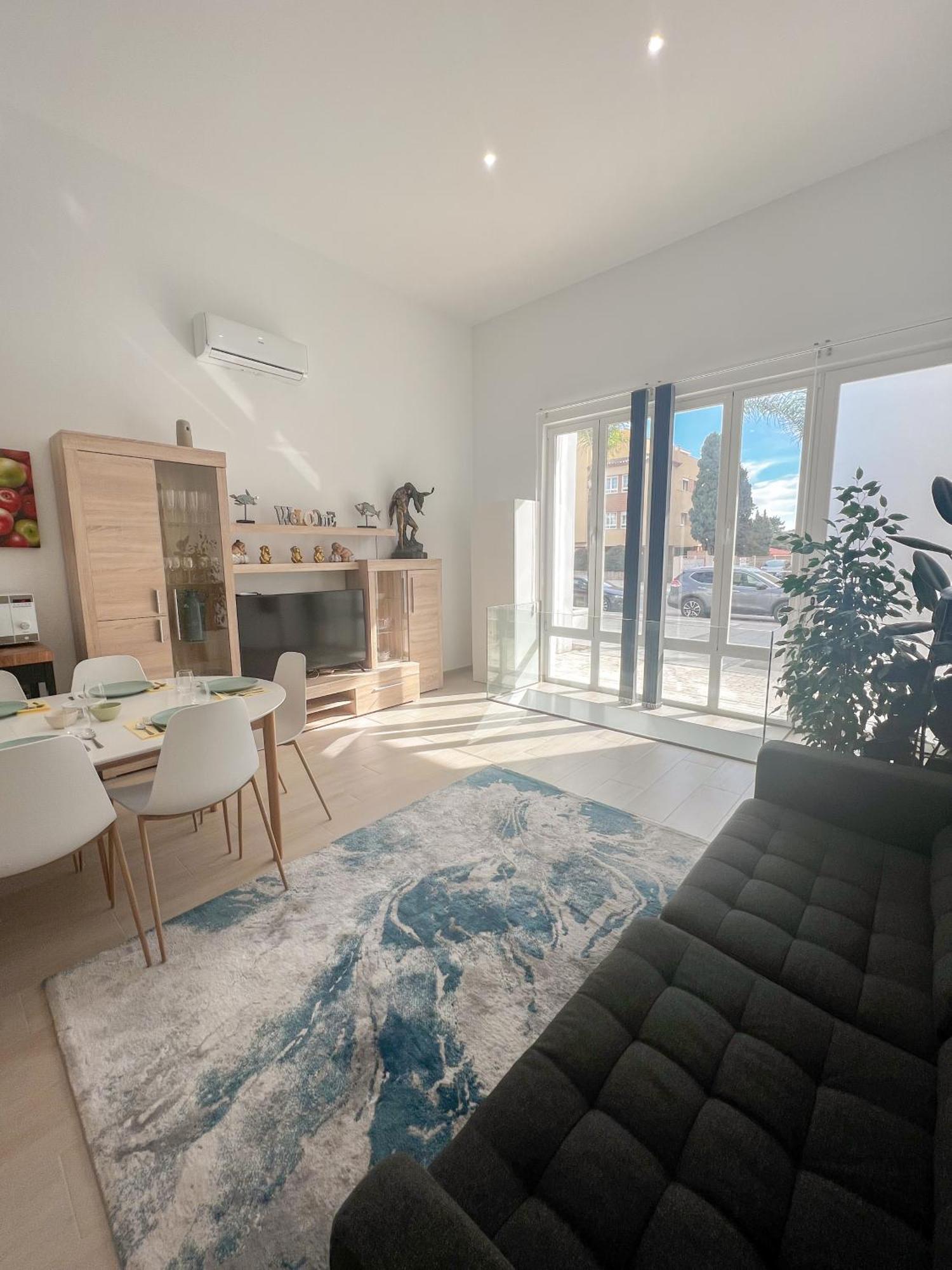 Апартаменты Cozy And Modern Family Flat Carihuela Торремолинос Экстерьер фото